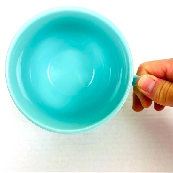 Paper Source Let’s Chill Walrus Coffee Mug 16oz - Picture 5 of 7